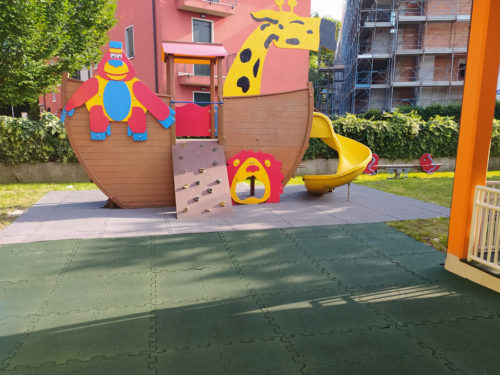 Pavimentazione antitrauma in gomma per giochi