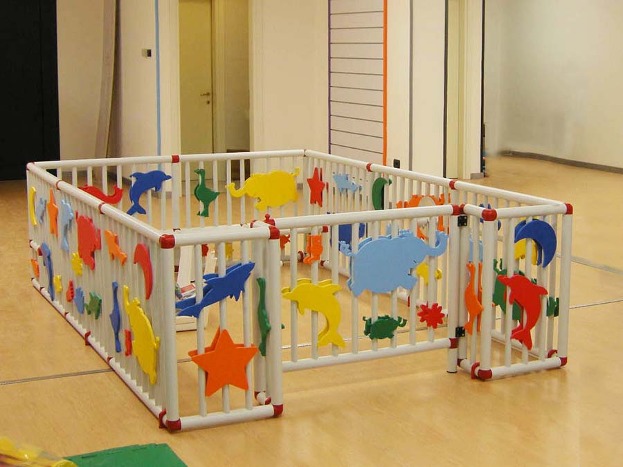 playpen, safe play area