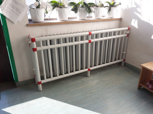 copri termosifone scuola infanzia