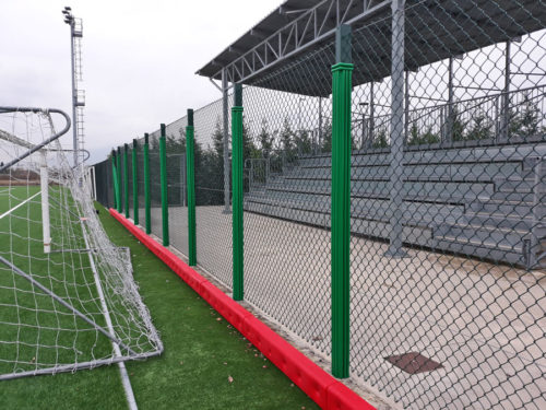 protezioni-antitrauma-paletti-rete-campo-calcio-codex