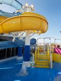 Onda safety padding for pillars and water parks