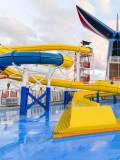 Onda safety padding for pillars and water parks