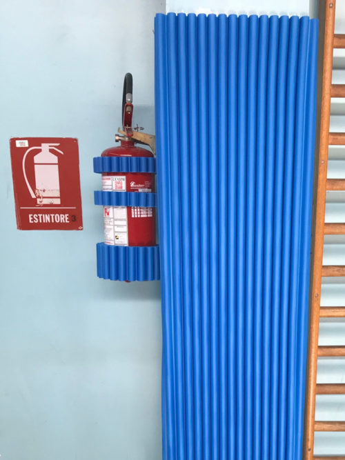 protezione-antiurto-estintore-codexsrl