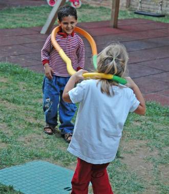 cerchio gigante, Giochi psicomotori per bambini